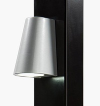 Купить Элегантное LED-освещение Locinox (Бельгия) TRICONE для ворот, цвета zilver и 9005 (черный) в Миллерово